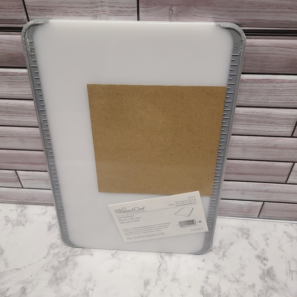 The Pampered Chef Kitchen Nwt The Pampered Chef 3x9 Reversible Polypropylene Cutting Board